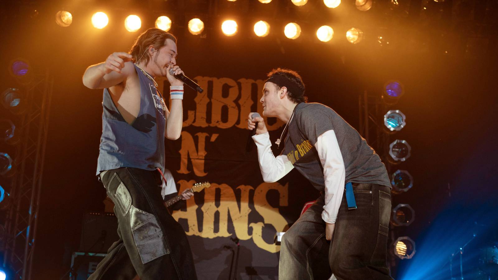 California Schemin ‘Review: James McAvoy hace un sólido debut en dirección con una historia real divertida y enérgica