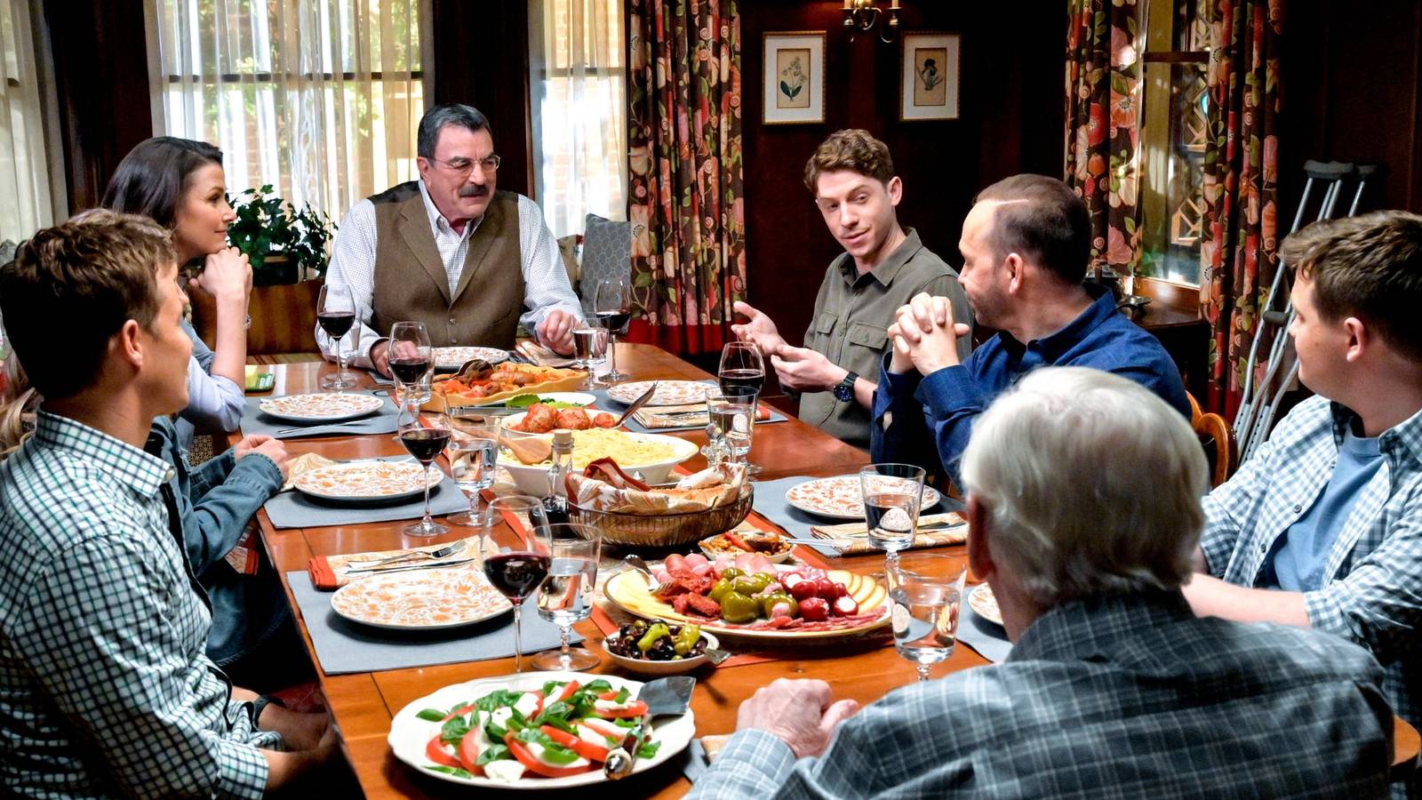 El nuevo video de Blue Bloods expone la dura verdad sobre las escenas más icónicas de los reaganos