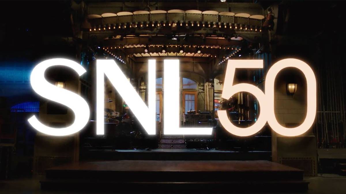 Saturday Night Live Legend finalmente explica por qué se perdieron el especial del 50 aniversario 5 meses después del evento lleno de estrellas