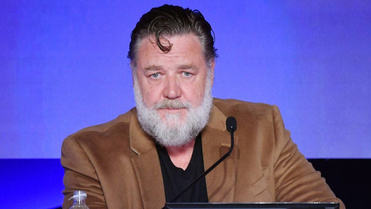 La nueva película de la Segunda Guerra Mundial de Russell Crowe debuta con decepcionantes tomates Rotten