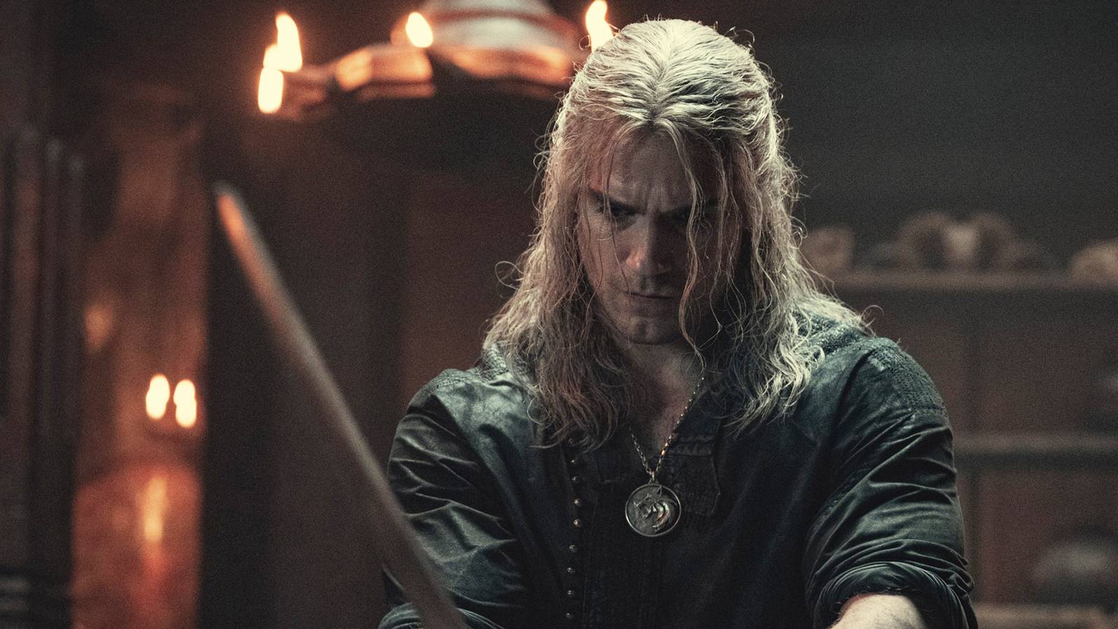 Henry Cavill herido; Highlander reiniciado retrasado a 2026