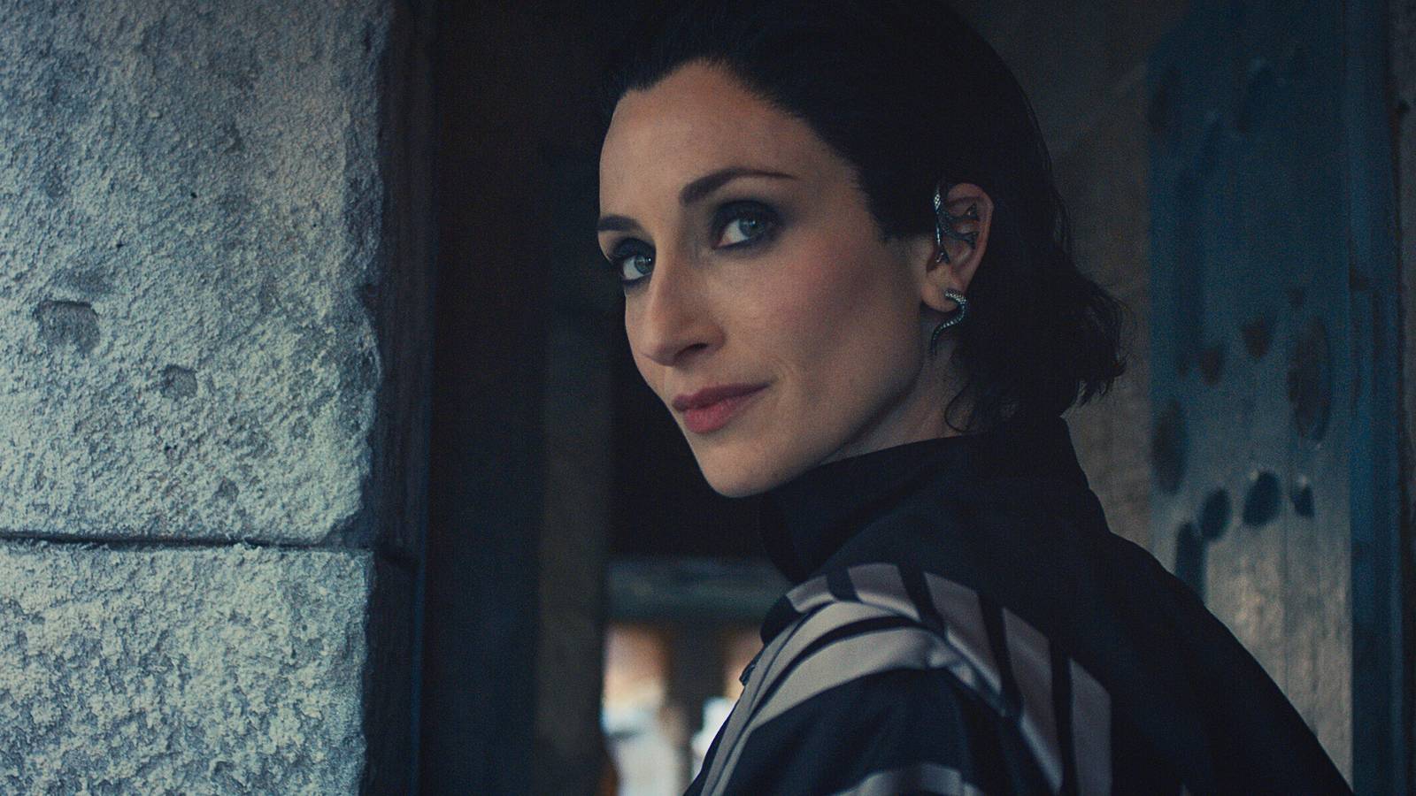 La estrella de Wheel of Time aborda la cancelación de “destripación” 4 meses después