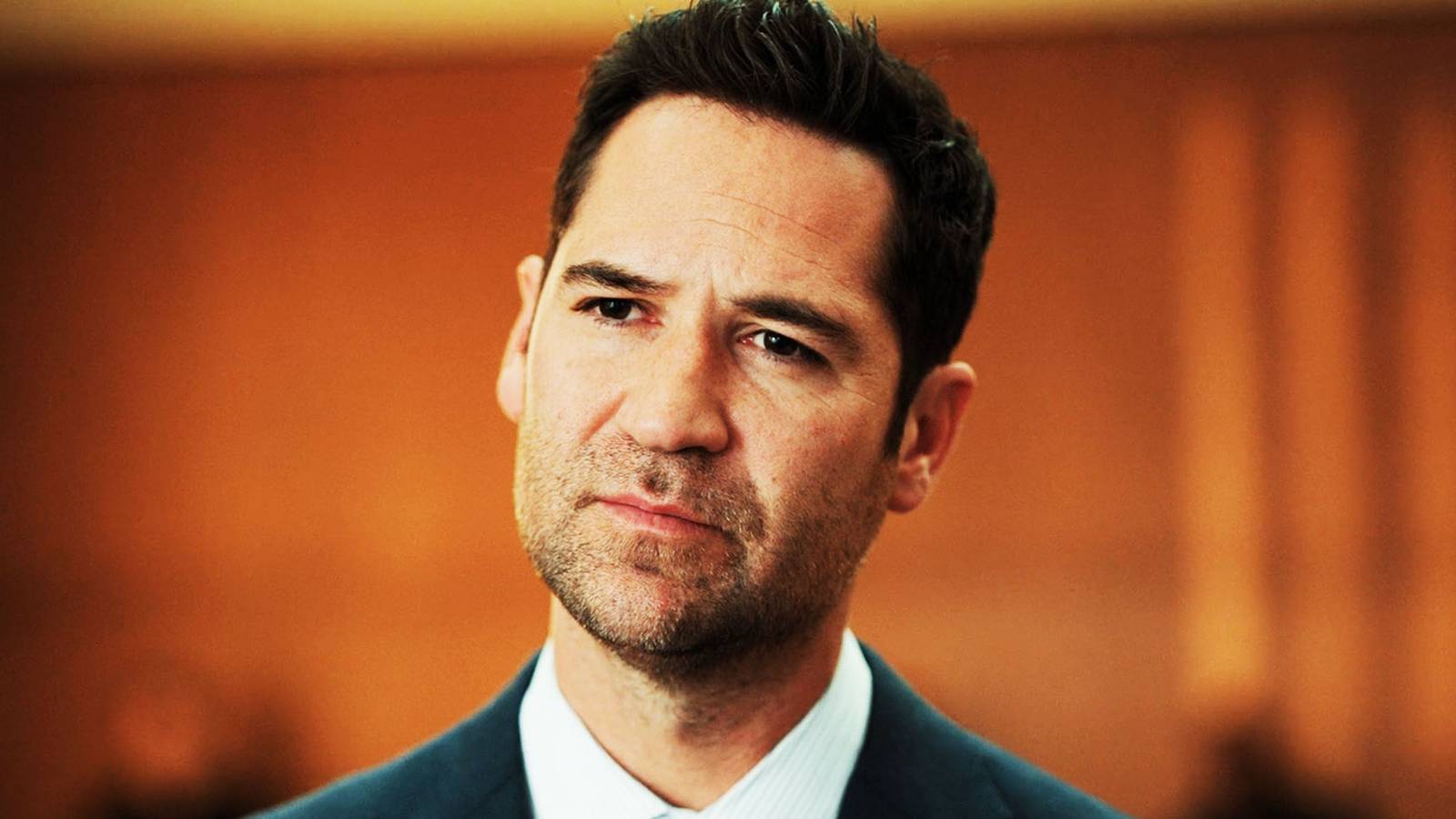 Es hora de que dejemos de comparar al abogado de Lincoln con 1 drama legal exitoso