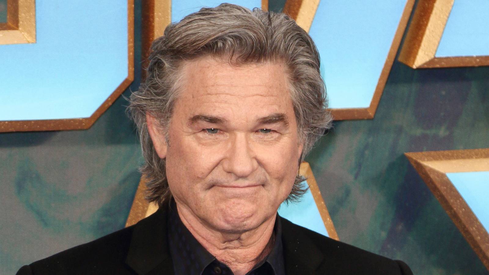 Habilidades de aterrizaje de emergencia de Kurt Russell en $ 122 millones de thriller de acción elogiado por el piloto real