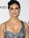 Moldada de la cabeza de Morena Baccarin en la Gala Anual de Premios Anuales de la Junta Nacional de Revisión 