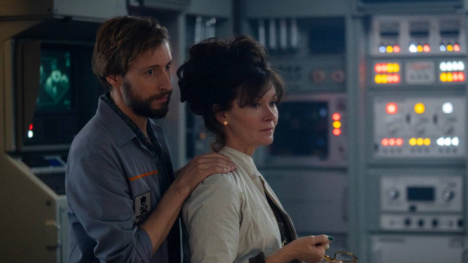 Why Alien: Los científicos de la Tierra comienzan a encender el prodigio en el episodio 4