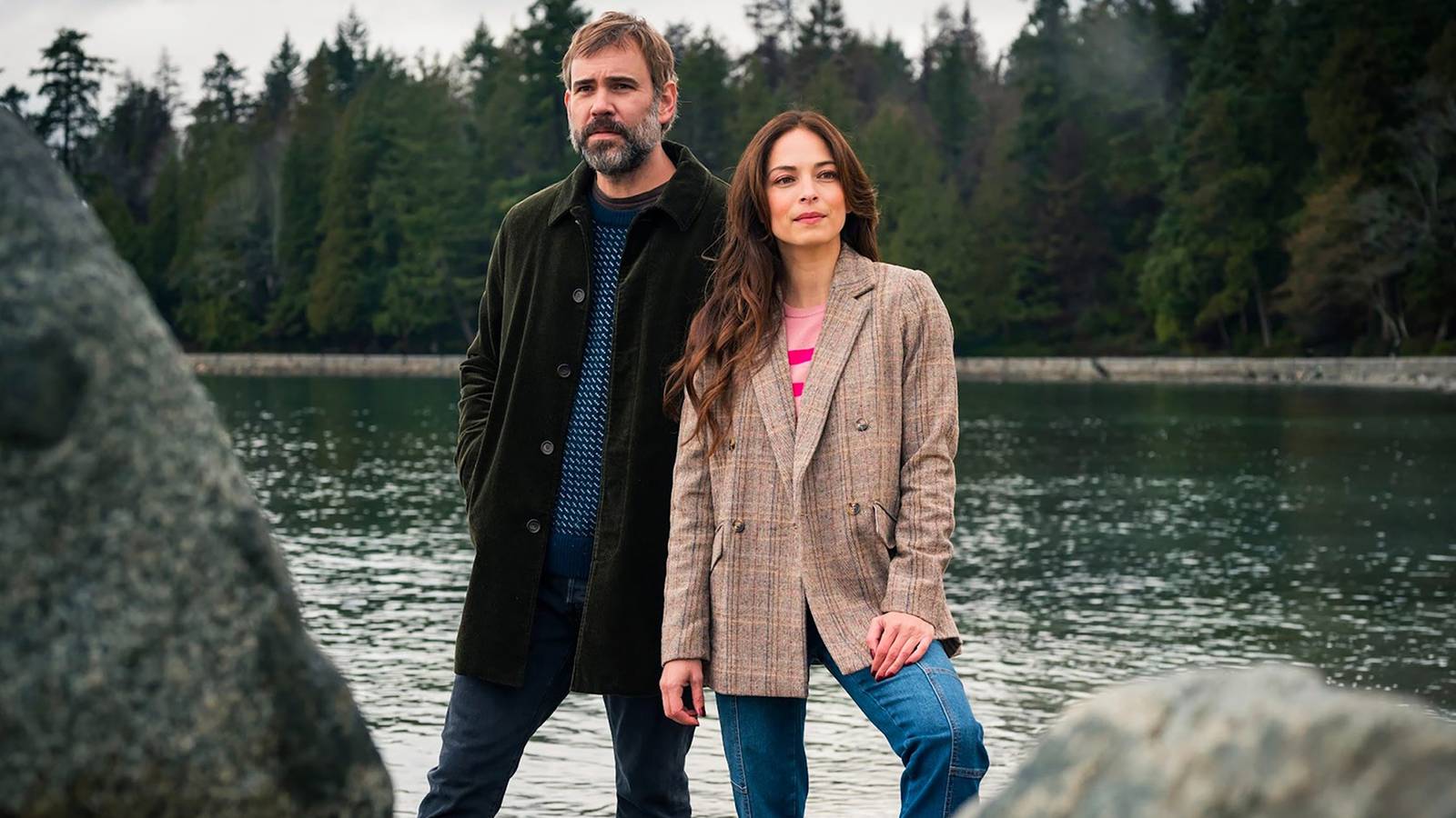 El asesinato de Fox en una pequeña ciudad ha presentado una lista asombrosa de estrellas invitadas