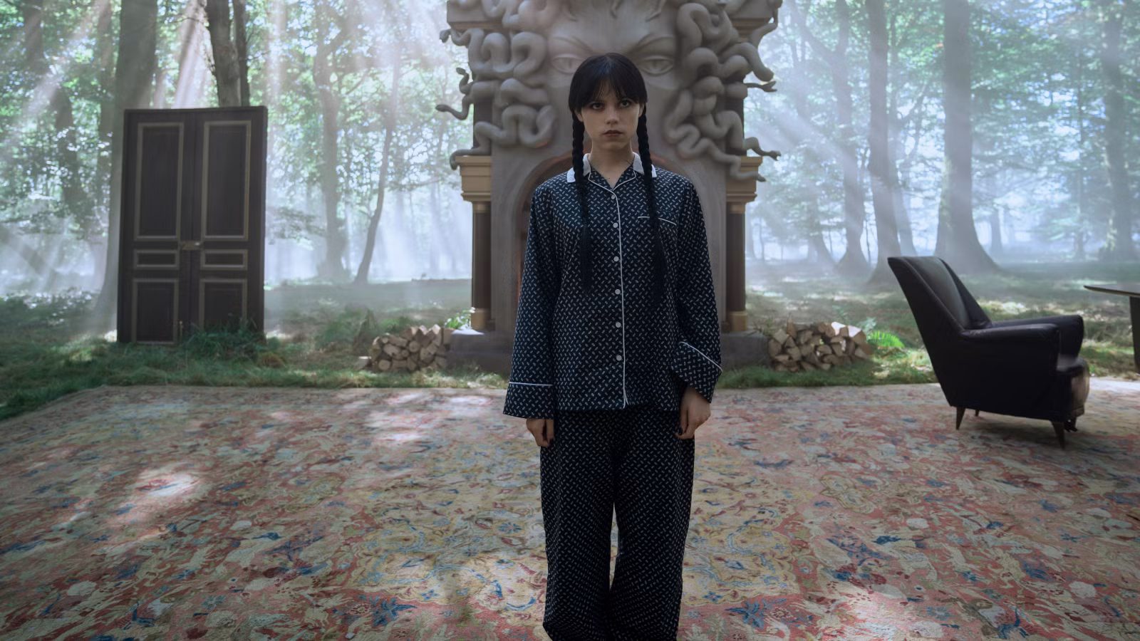 El miércoles se despierta con su peor pesadilla en la primera escena de la Parte 2