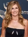 Tiro en la cabeza de Connie Britton