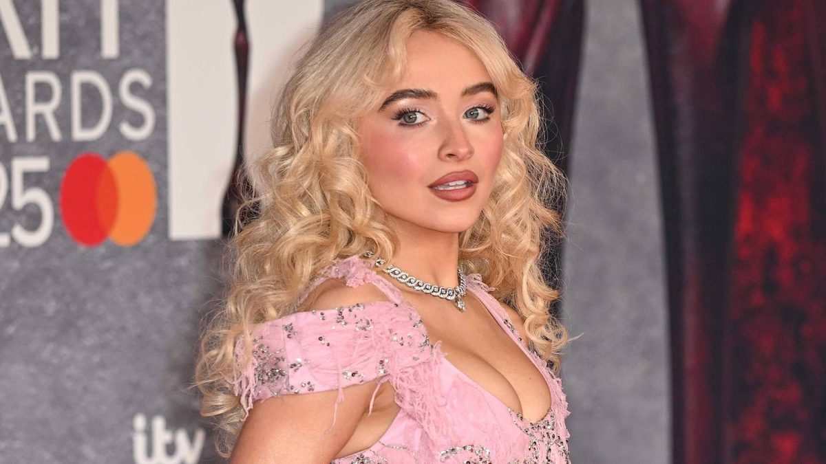 6 éxitos virales actuales para agregar a su lista de reproducción de Spotify este fin de semana