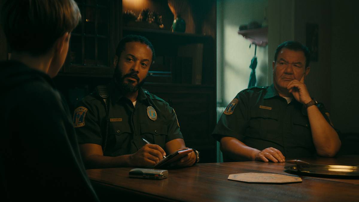 Brandon Jay McLaren reflexiona sobre el novato, Power Rangers SPD y New Netflix Thriller Wayward