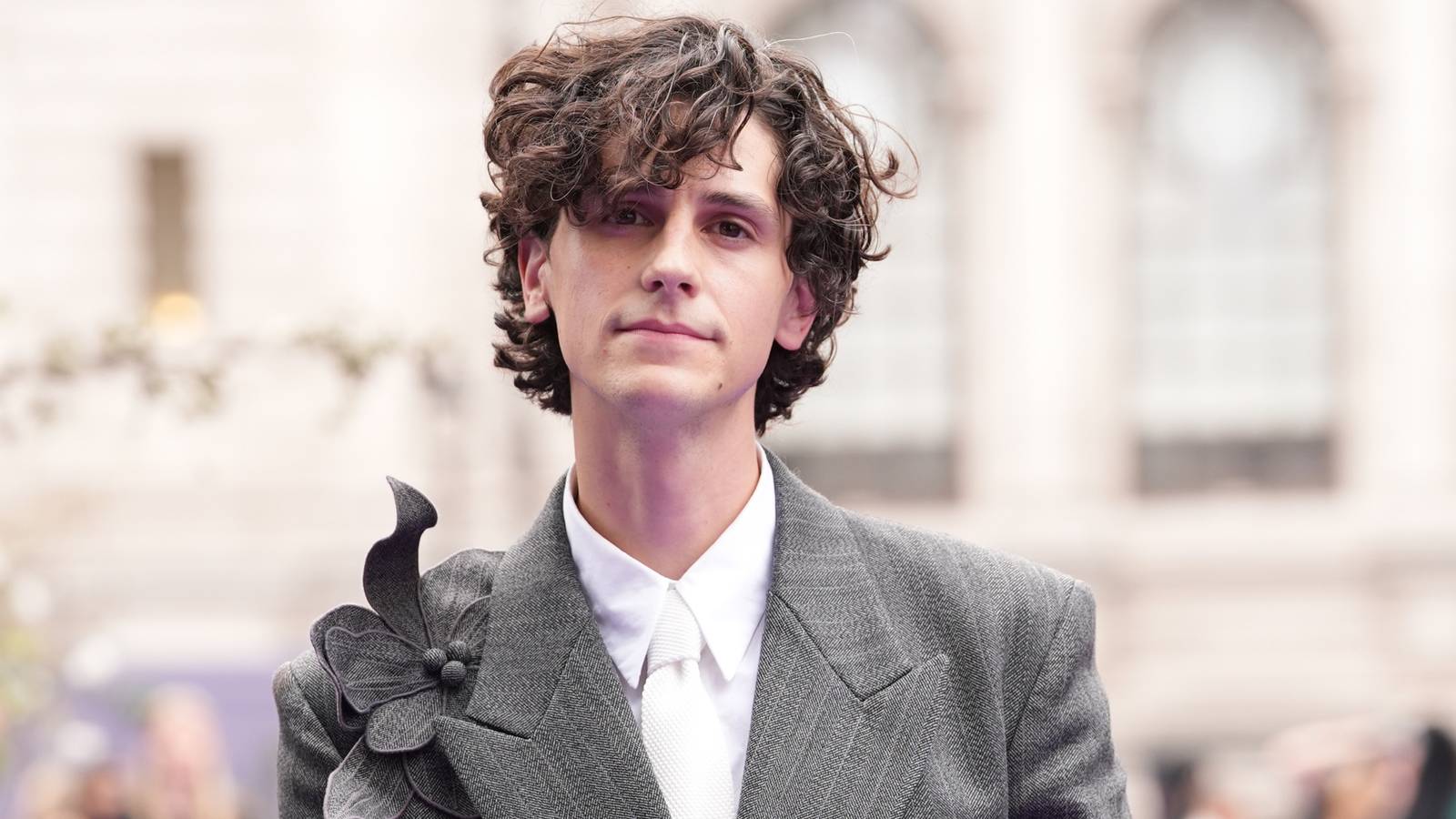 Cómo los homenajes de la muerte del miércoles 2 de Isaac Homageds Evil Dead explicados por Star