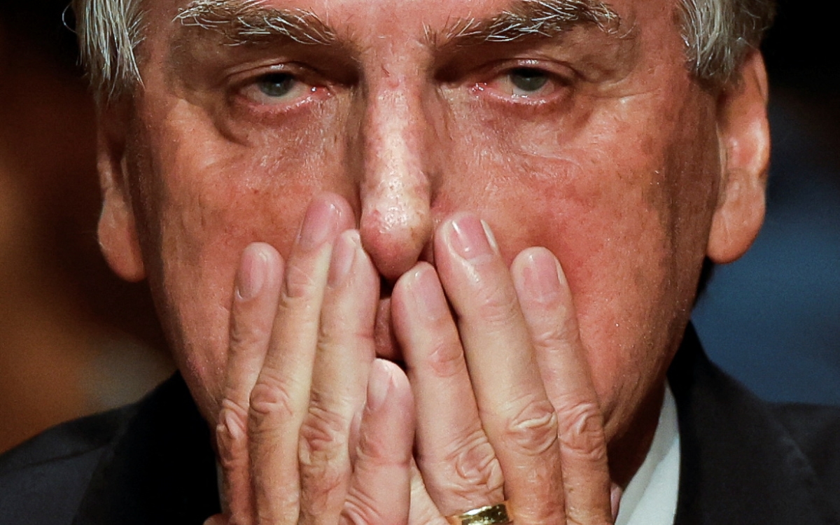 Dan 27 años y tres meses de cárcel a Bolsonaro por intento de golpe de Estado