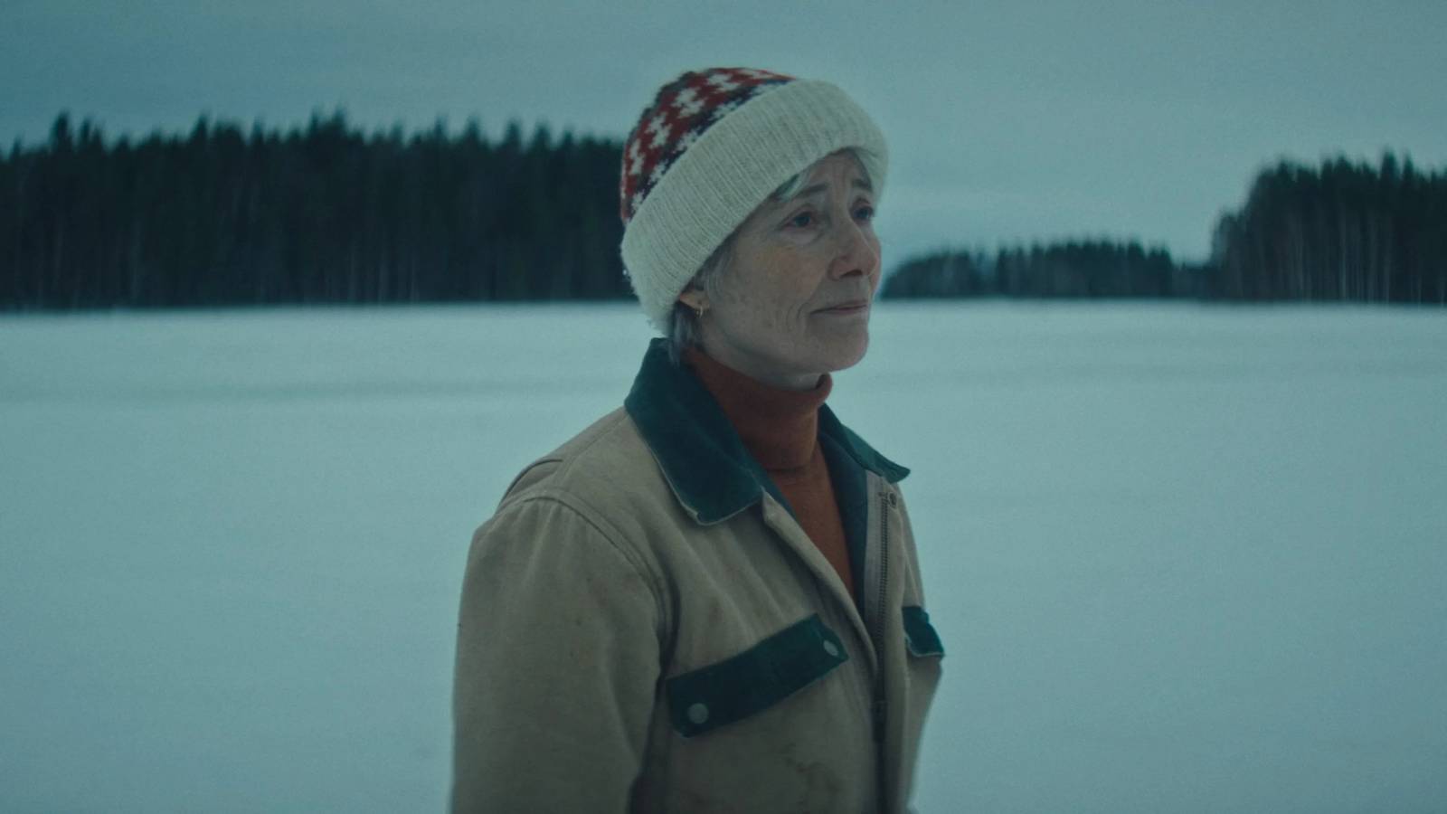 Dead of Winter Review: Emma Thompson y Judy Greer elevan un thriller de otra manera somnoliento y torpe