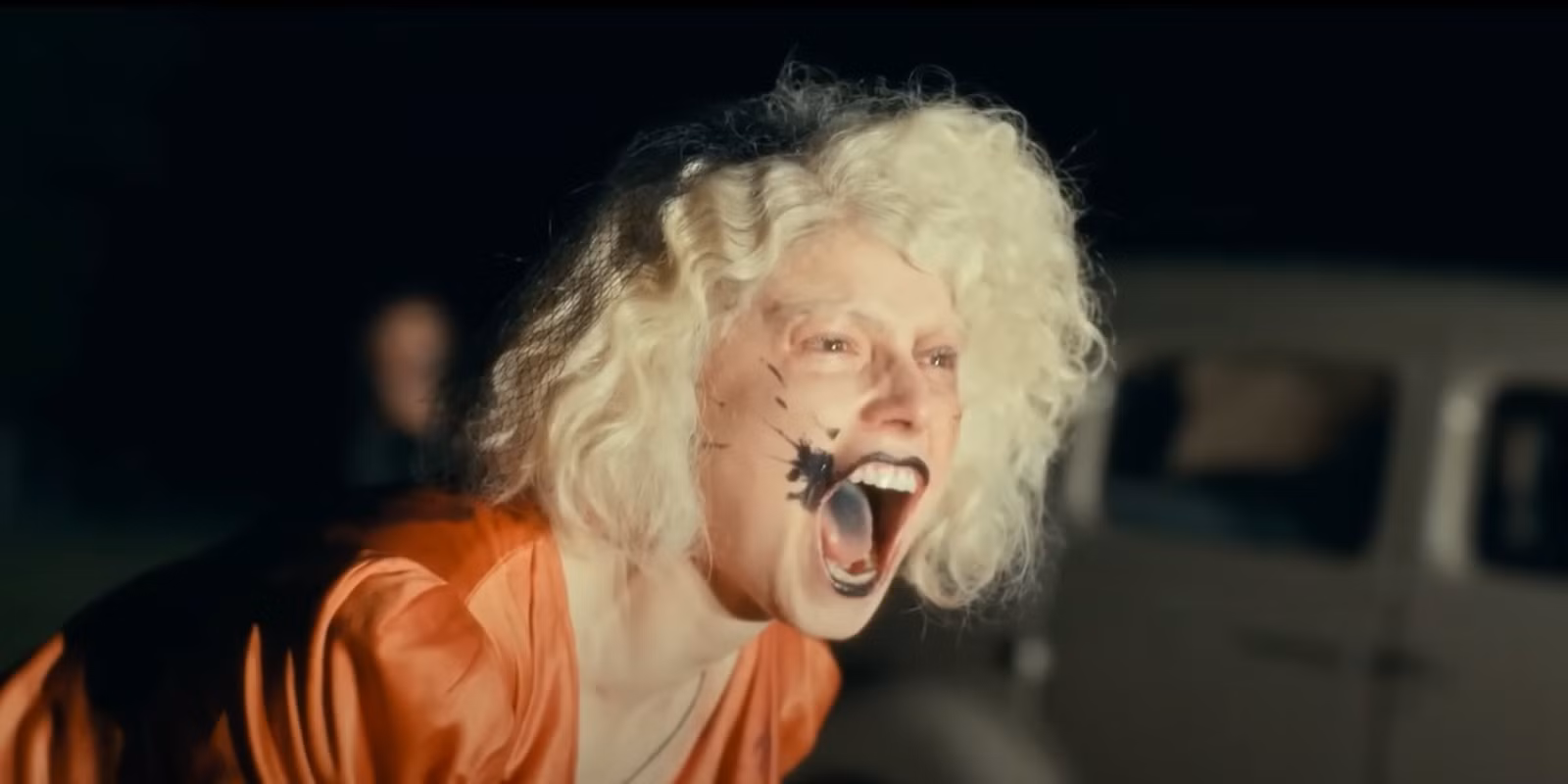 El primer avance de la novia demuestra que el público no debería escuchar la controversia