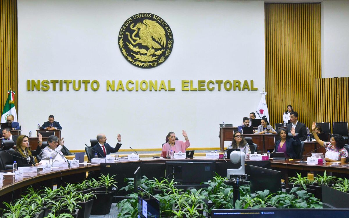 INE inicia entrevistas a aspirantes para OPLE en 17 estados