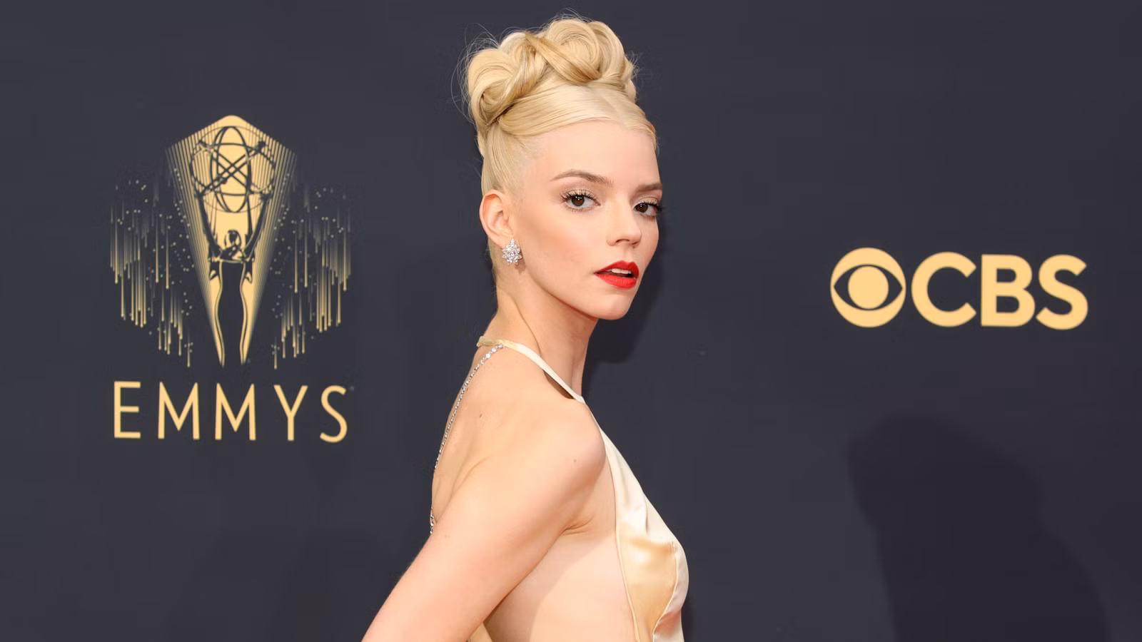 Los fanáticos de DC saben que Anya Taylor-Joy es la única opción para interpretar a este personaje imperdible