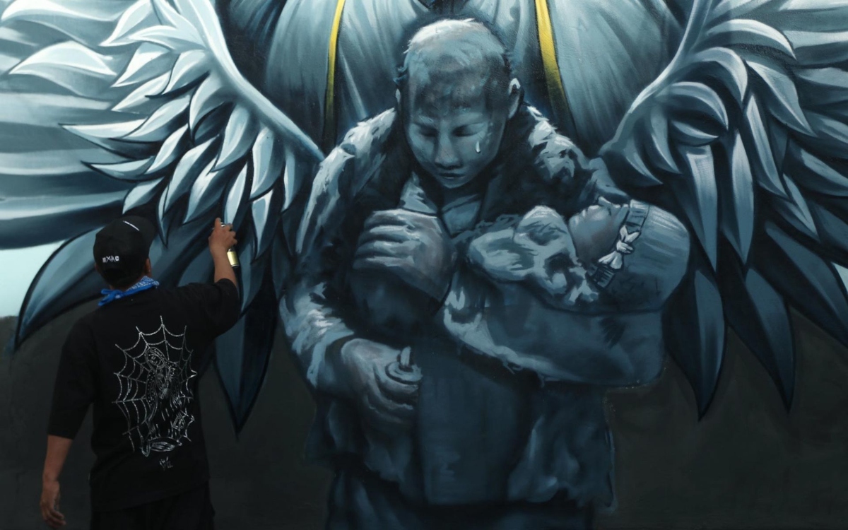 Nieta de Alicia, la abuelita 'heroína', es trasladada a Estados Unidos para recibir atención especializada