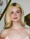 Moldado de la cabeza de Elle Fanning en la casa de Suntory