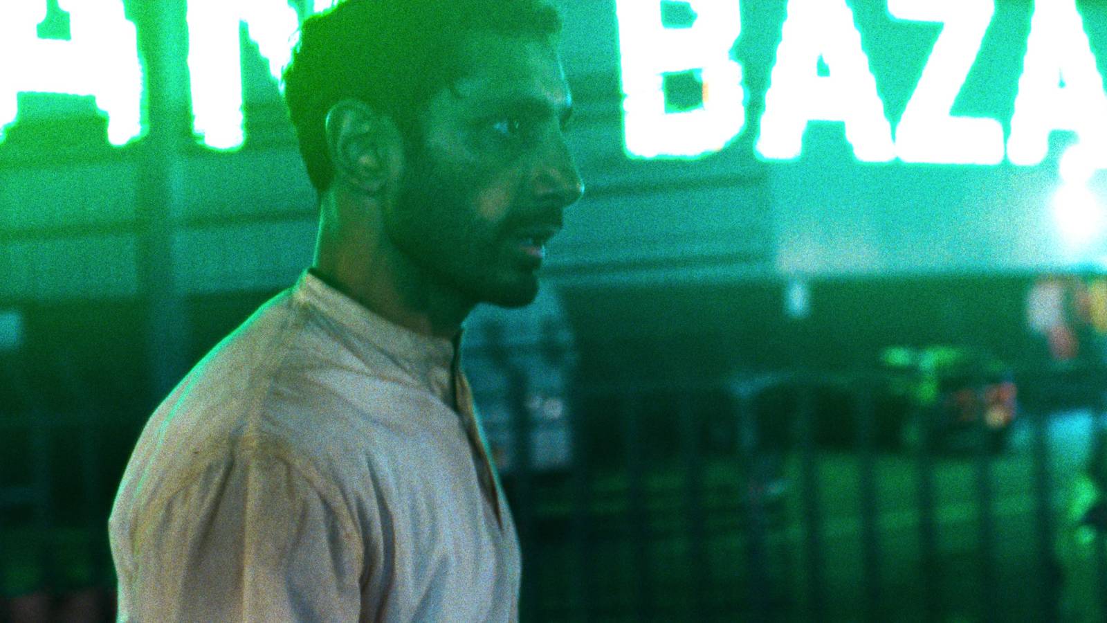 Revisión de Hamlet: Riz Ahmed te perseguirá con su actuación en esta intensa adaptación de Shakespeare