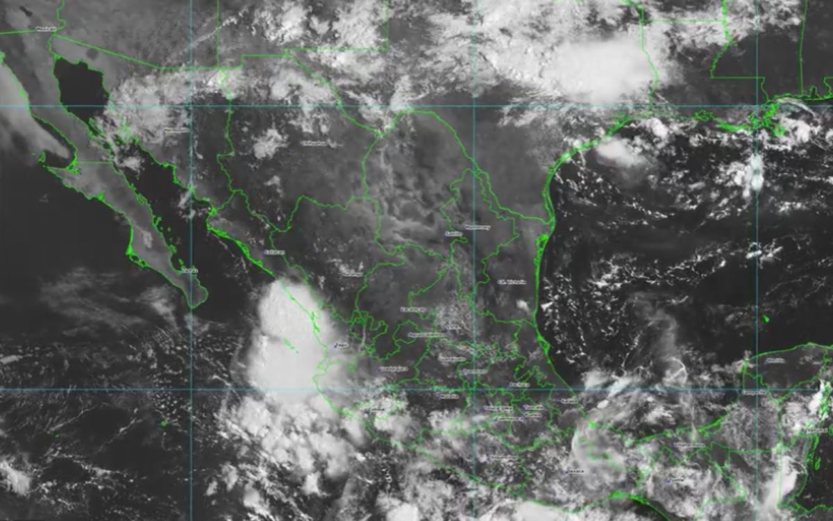 Se forma la tormenta tropical Kiko frente a costas del Pacífico