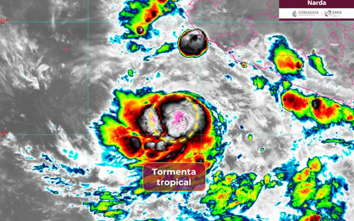 Tormenta tropical Narda intensifica su fuerza frente a costas de Michoacán y Colima