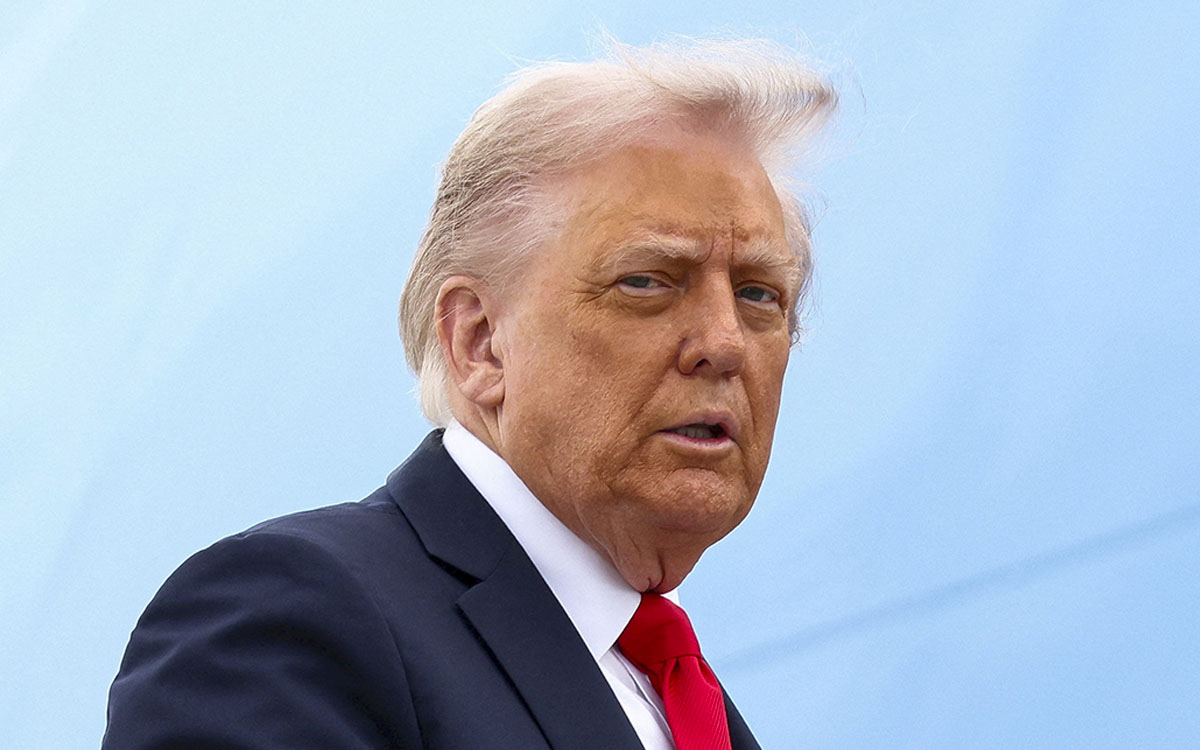 Trump designa como organización terrorista al movimiento antifascista en EE.UU.