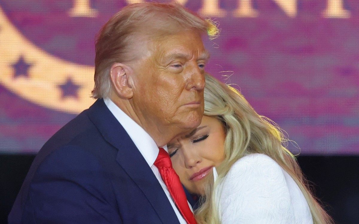 Trump encabeza funeral masivo de Charlie Kirk