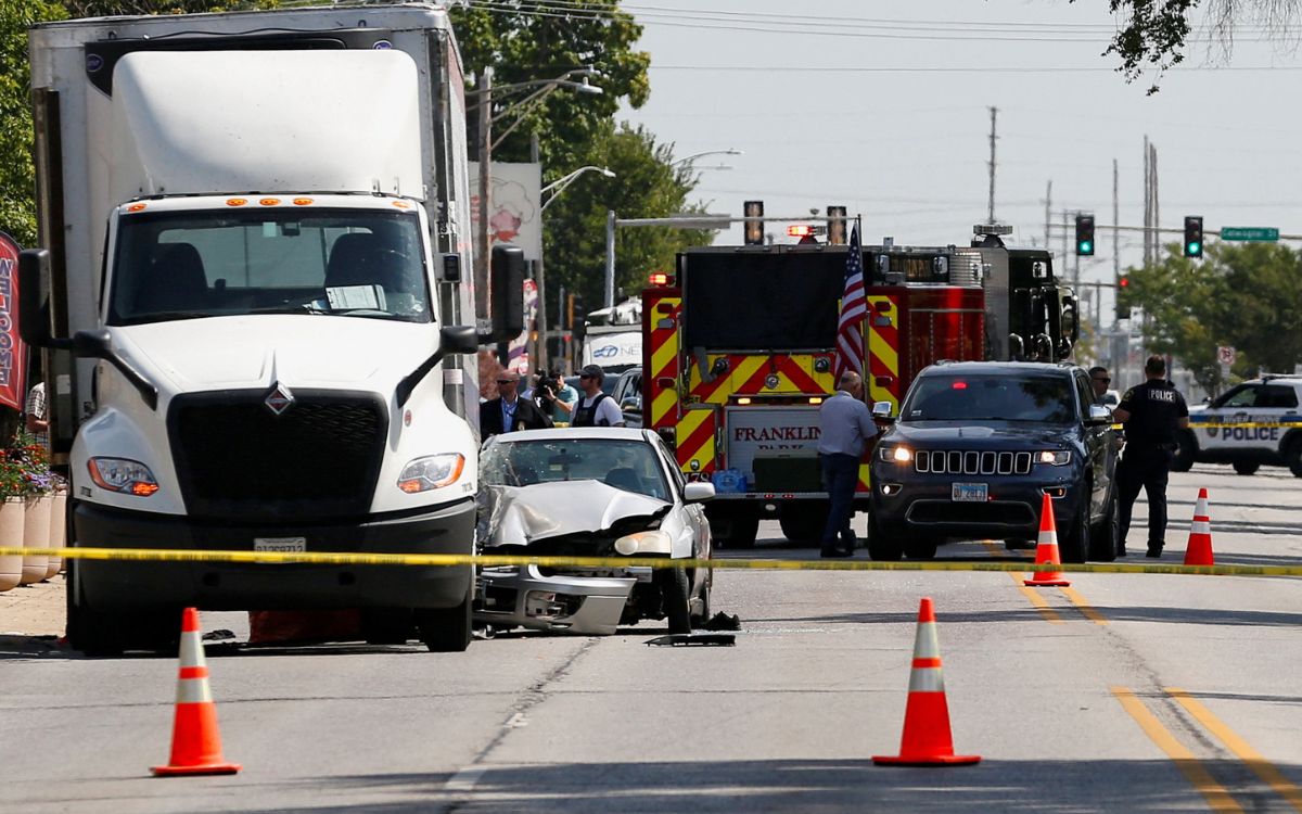Un agente de ICE mata a tiros a un hombre que se resistía al arresto en el área de Chicago