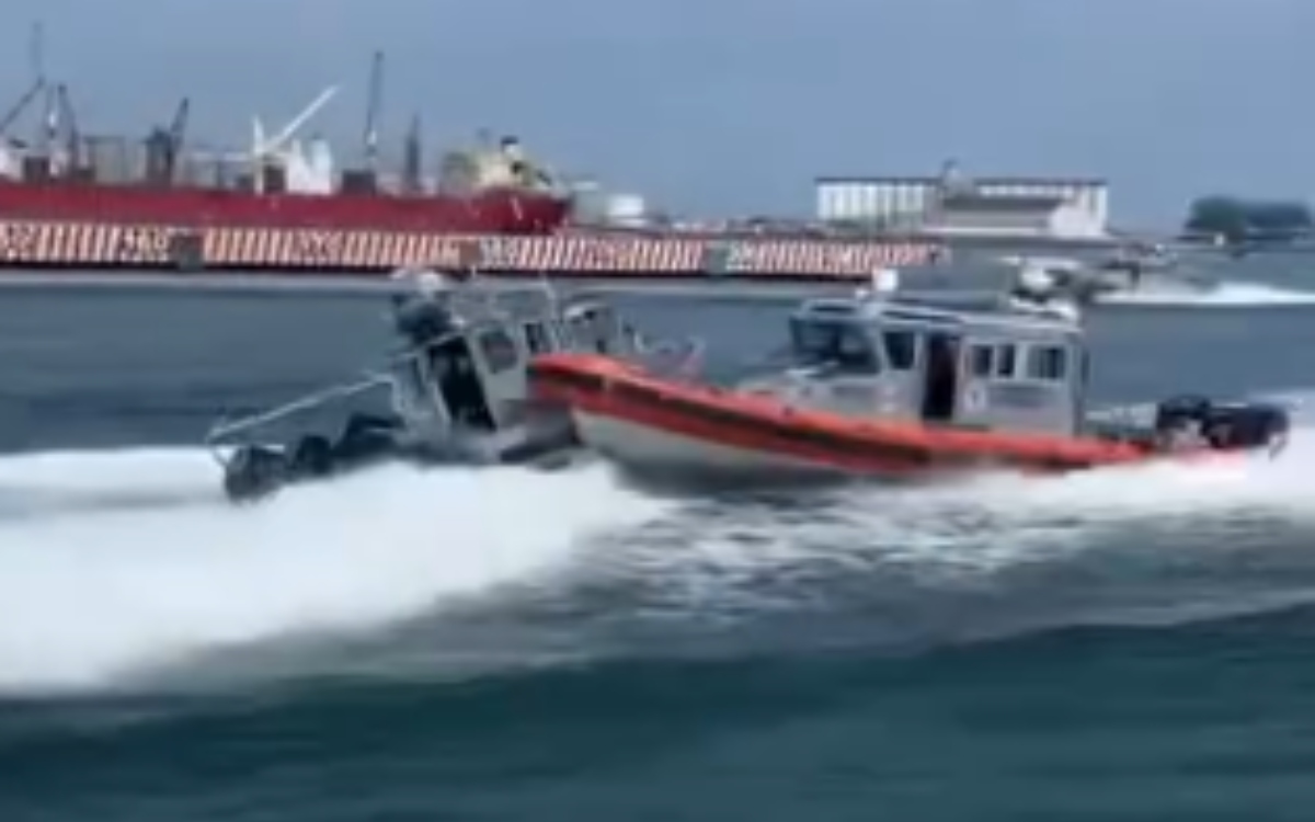 Video | Chocan dos embarcaciones de la Marina durante prácticas en Veracruz