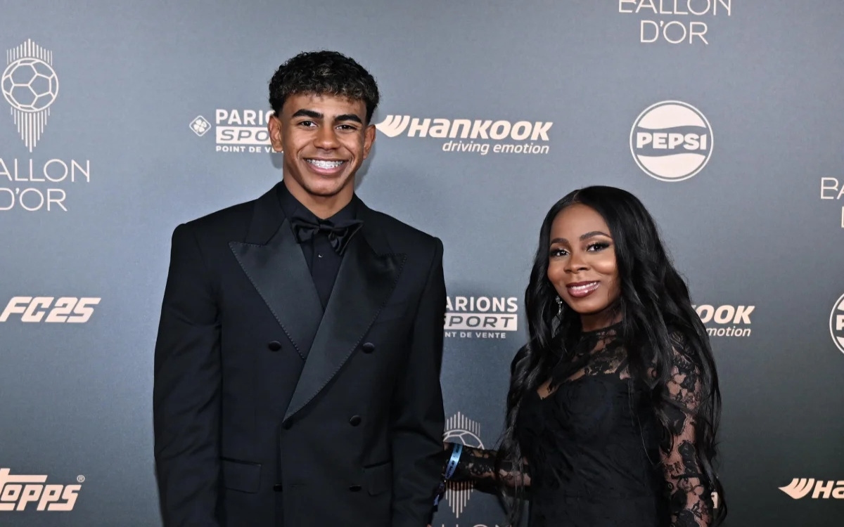 Capturan a Adán Augusto con audífonos y viendo un partido durante comparecencia; El agua es de la nación, no de unos cuantos: Sheinbaum y más