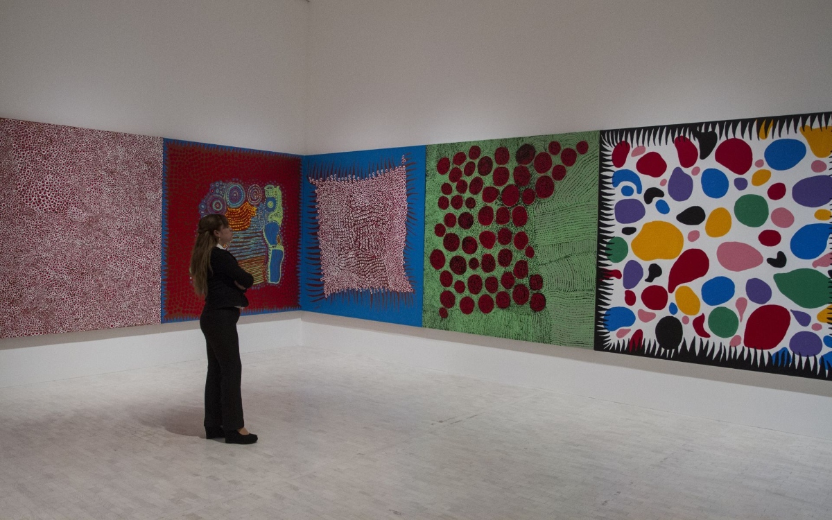 'Andy' López Beltrán compró una obra de la artista  Yayoi Kusama en 30 mil dólares….  y Morena lo defiende