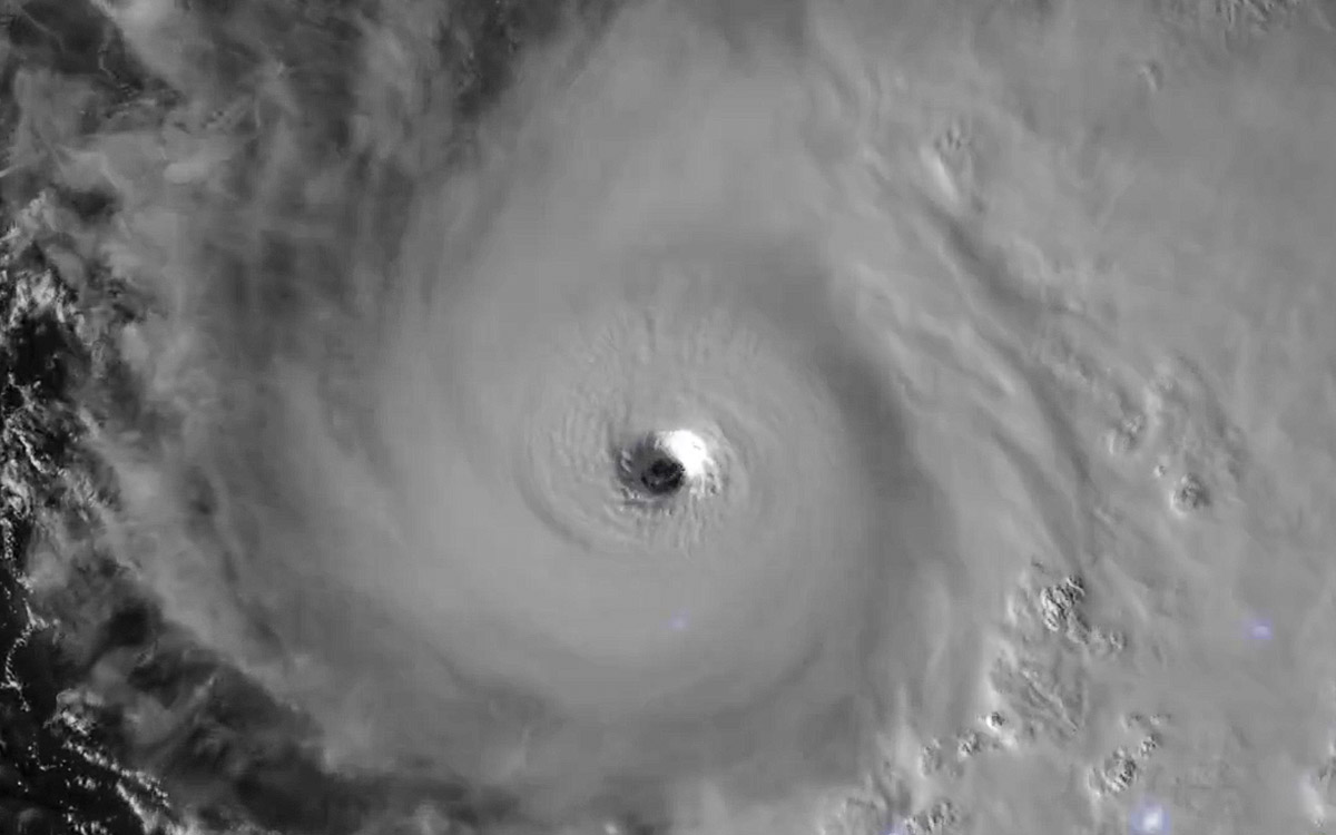 'Melissa' se transforma en huracán categoría 5 y pone en alerta a Jamaica