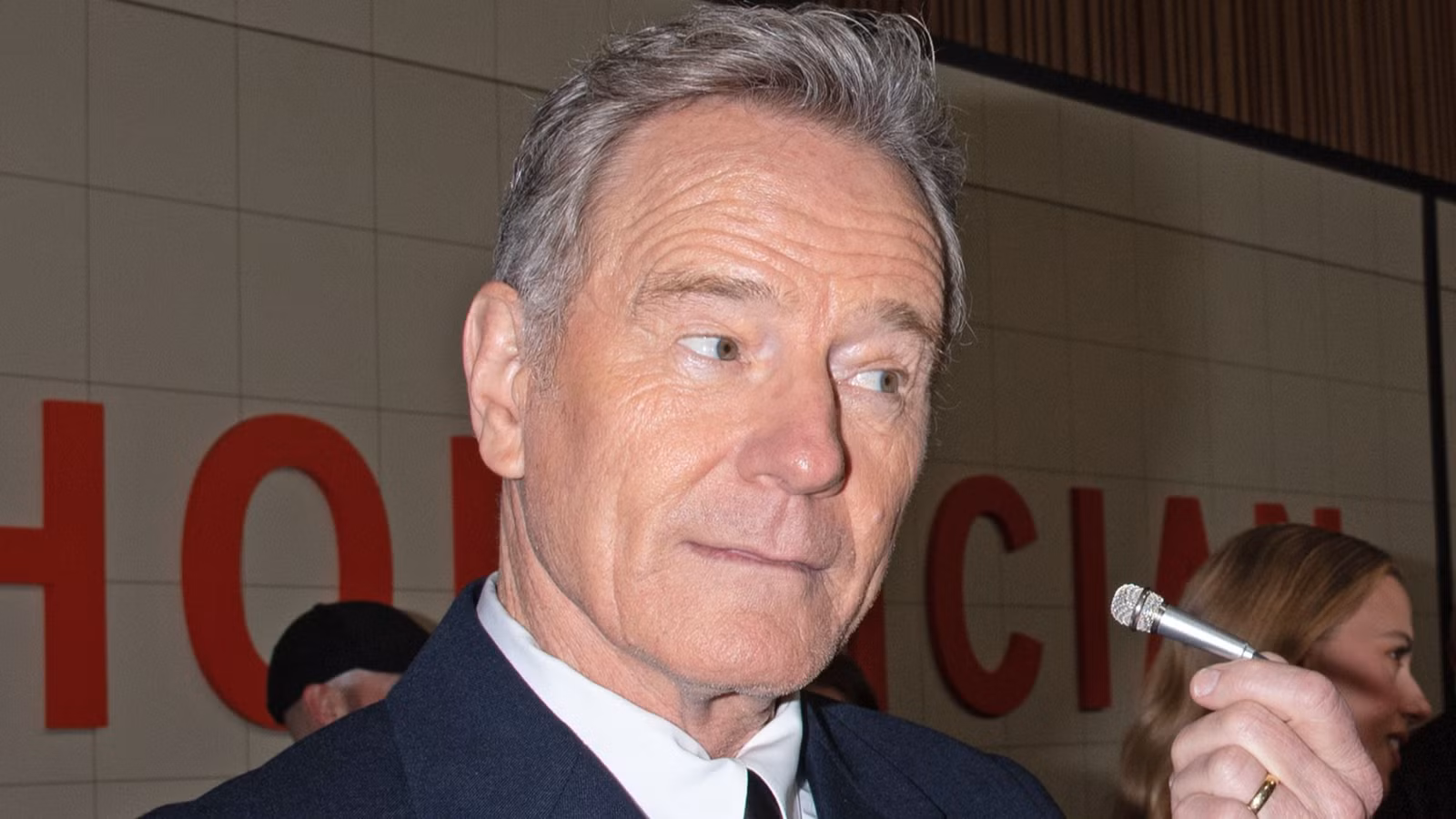 El espectáculo de crimen polarizante de Bryan Cranston es un gran reemplazo de Breaking Bad