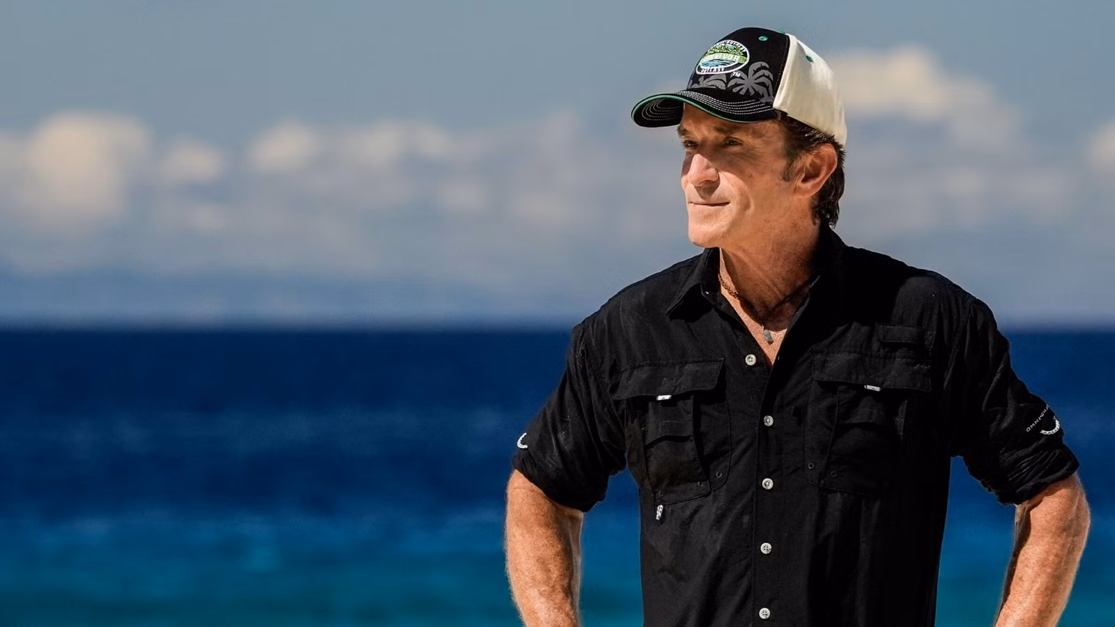 La evacuación médica sin precedentes de Survivor 49 le da a Jeff Probst un nuevo papel