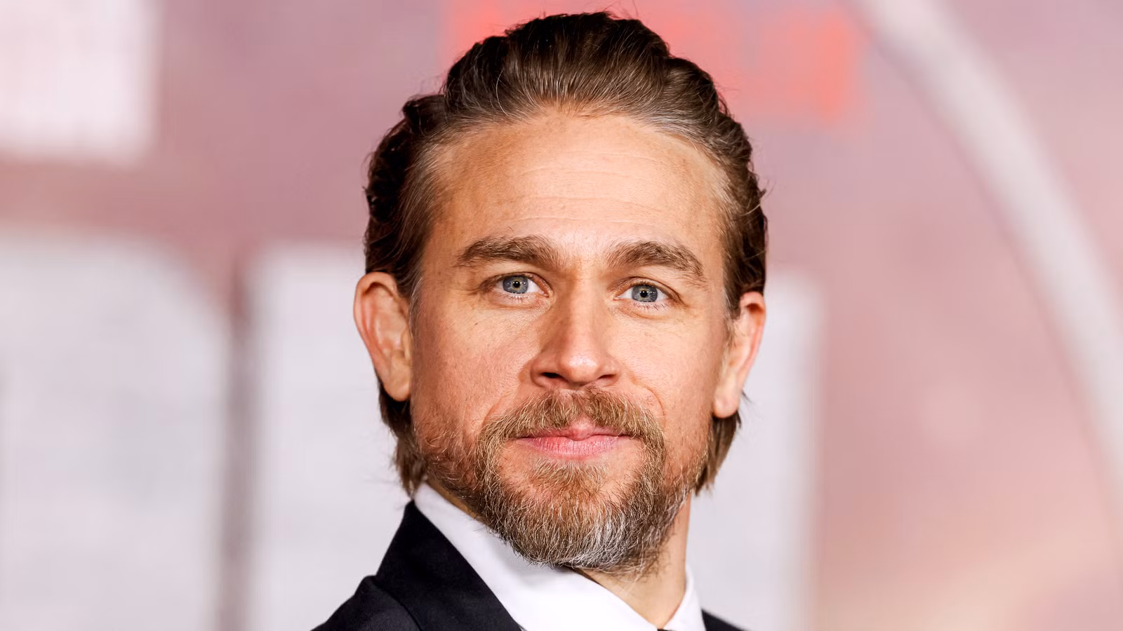El monstruoso seguimiento de Charlie Hunnam debe finalmente poner fin a su decepcionante racha de 11 años