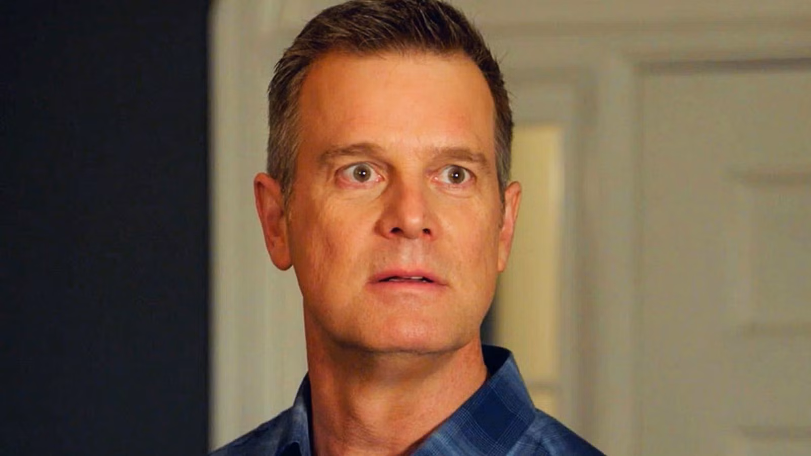 Este actor del 9-1-1 acaba de derribar un rumor que habría hecho que la muerte de Bobby fuera imperdonable