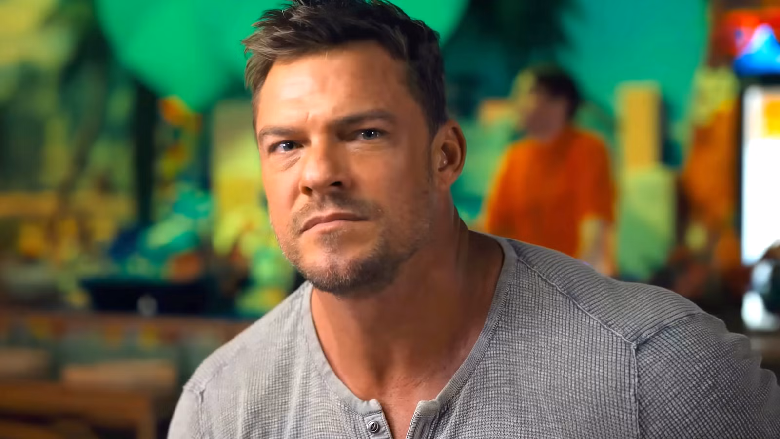 Alan Ritchson “realmente te sorprenderá” en la nueva película de acción Playdate