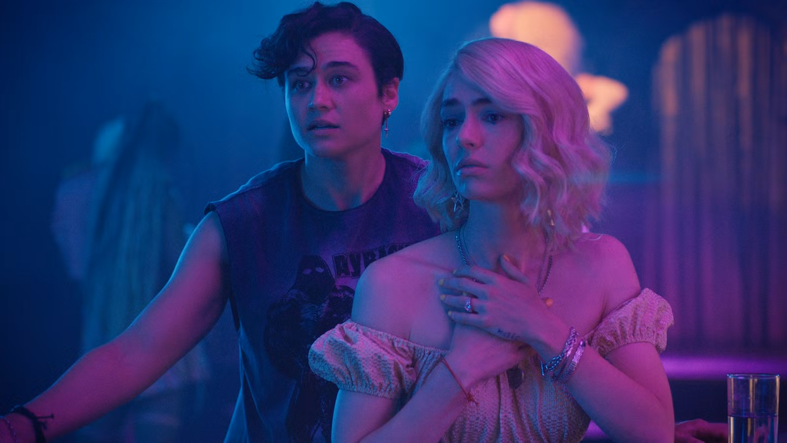 Reseña de Queens Of The Dead: la elegante comedia de terror zombi decepciona cuando se trata de sus elementos más importantes