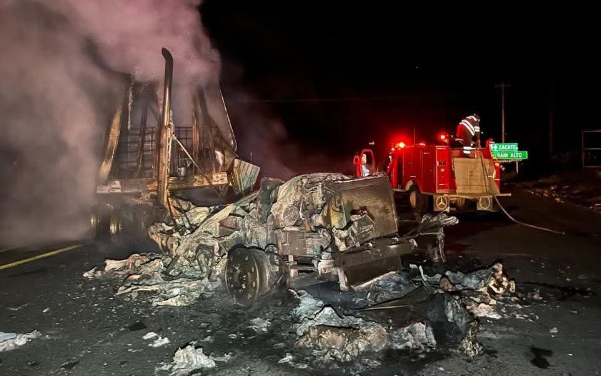 Amanece Zacatecas con bloqueos, incendio de vehículos y enfrentamientos