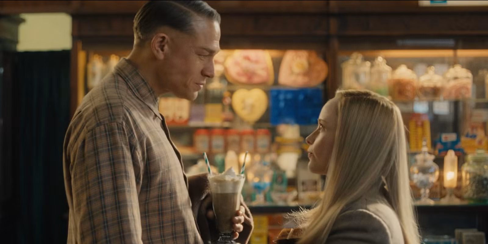 Charlie Hunnam dice que la escena de la temporada 3 de Graphic Monster fue “pan comido”