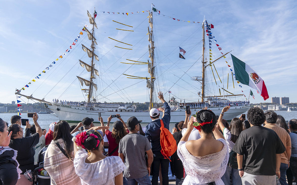 Cuatro meses después del choque en Brooklyn, el ‘Cuauhtémoc’ emprende su regreso a México