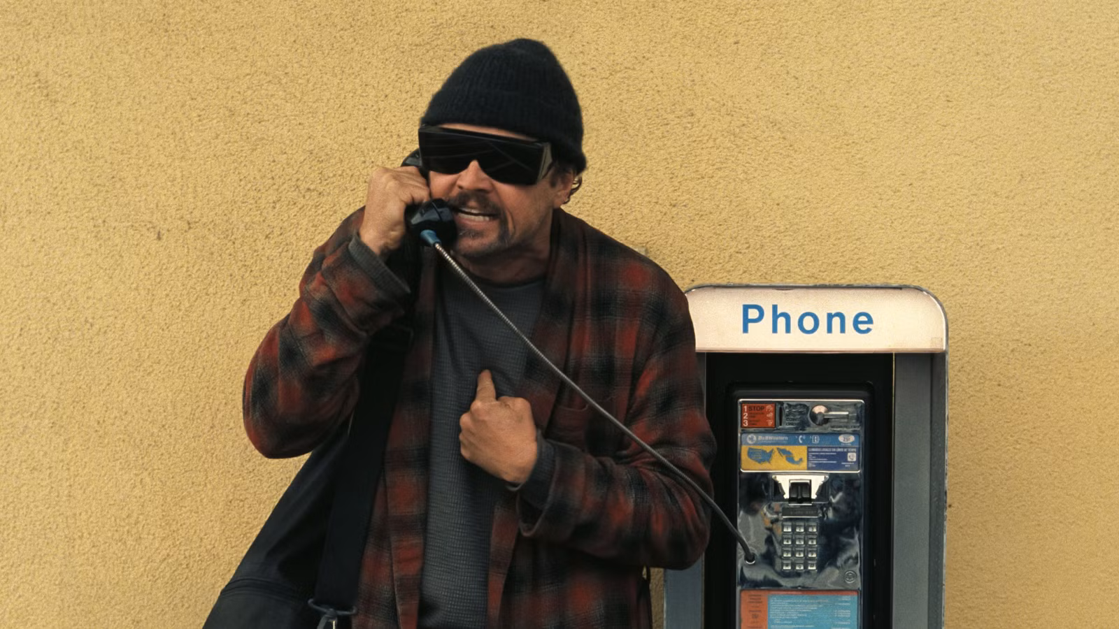 10 disfraces de películas masculinos económicos para Halloween 2025