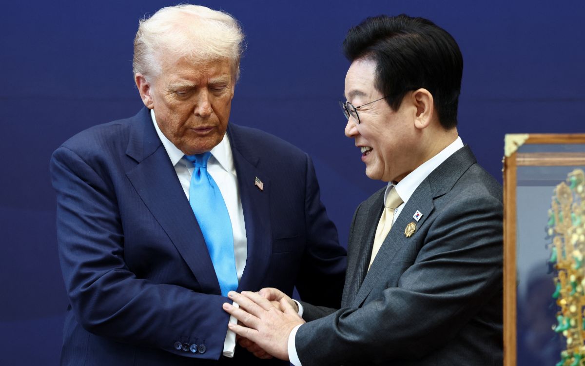 EE.UU. y Corea del Sur dicen que han cerrado un acuerdo comercial tras bilateral Trump-Lee