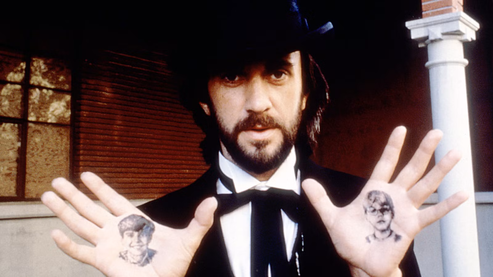 El debut de Something Wicked This Way Comes en Disney + allana el camino para más terror olvidado de los 80