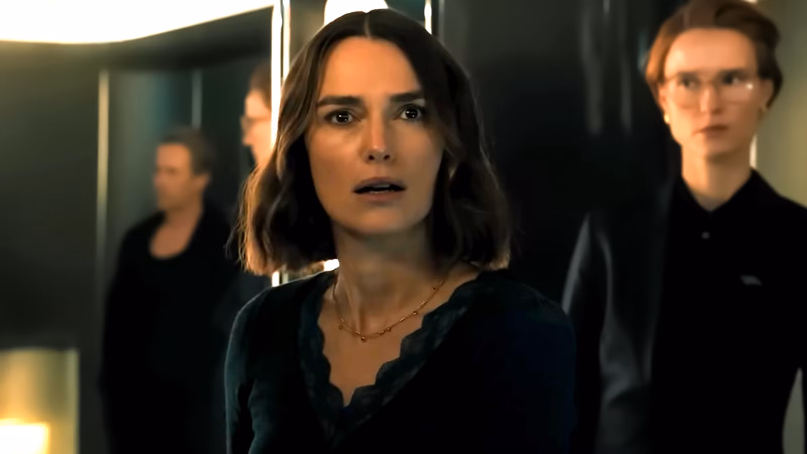El thriller de Netflix de Keira Knightley basado en la novela más vendida debuta con una puntuación decepcionante en Rotten Tomatoes