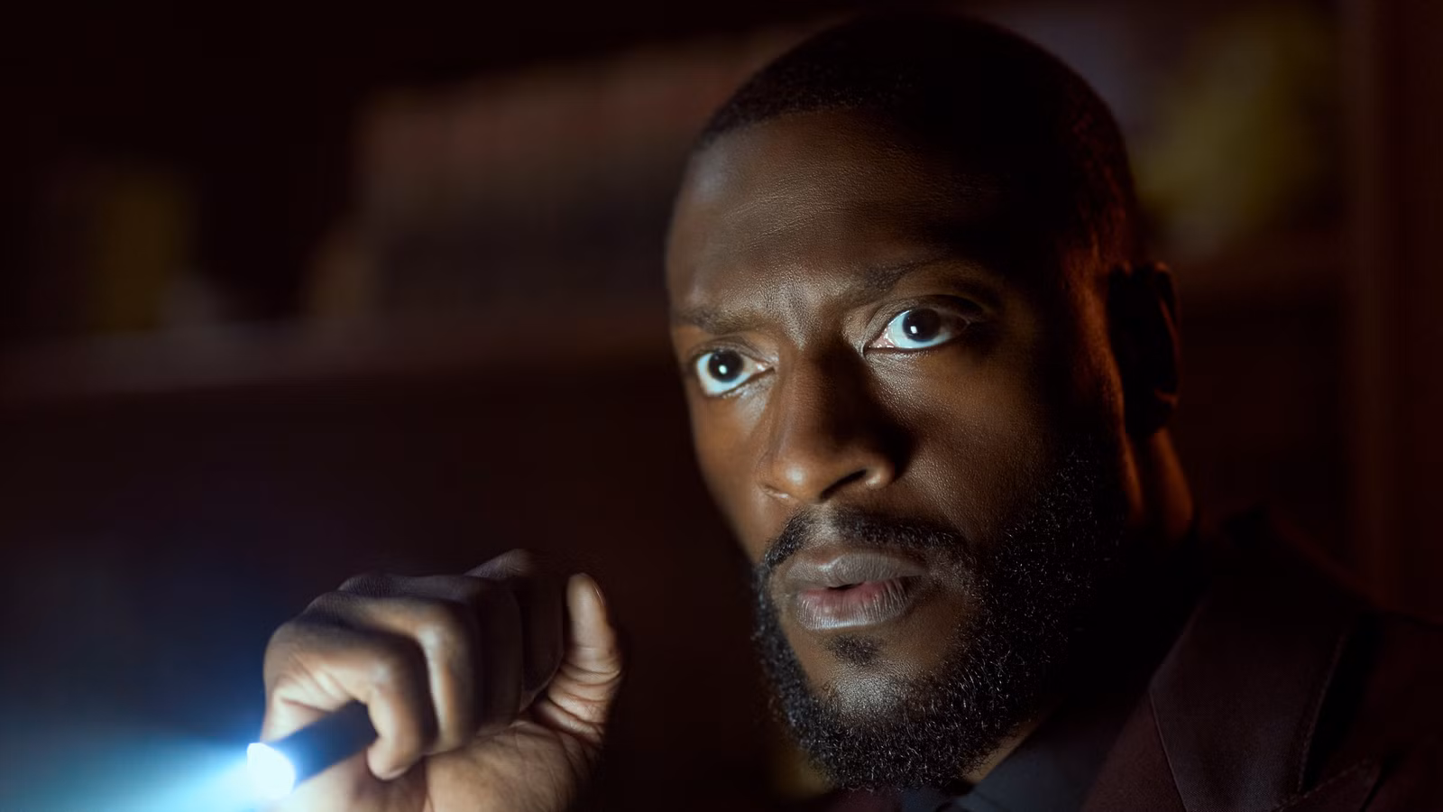 Aldis Hodge en Cruz
