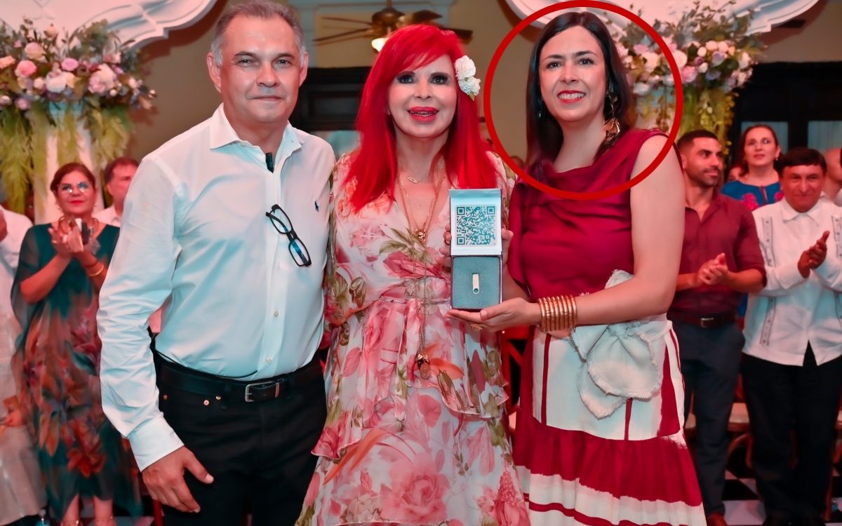 Hermana de Layda Sansores da informe del DIF como un musical | Video