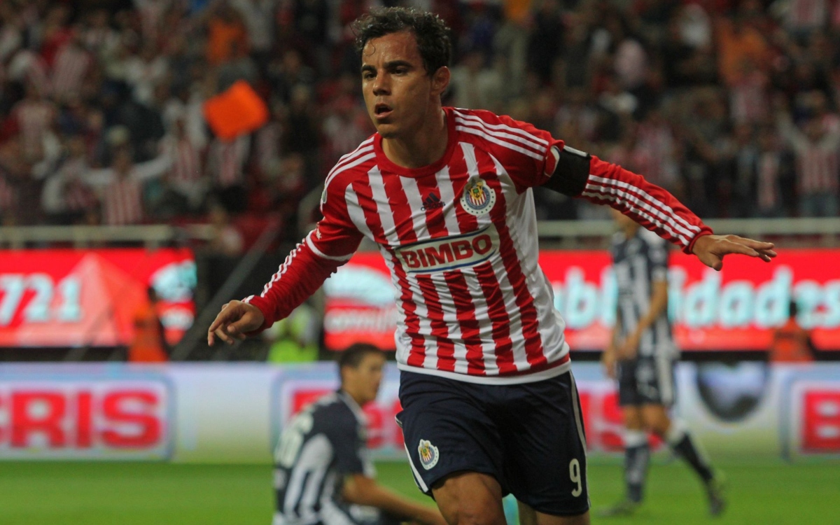 Hermana de Omar Bravo señala que denuncia por abuso sexual es para ocultar préstamo millonario