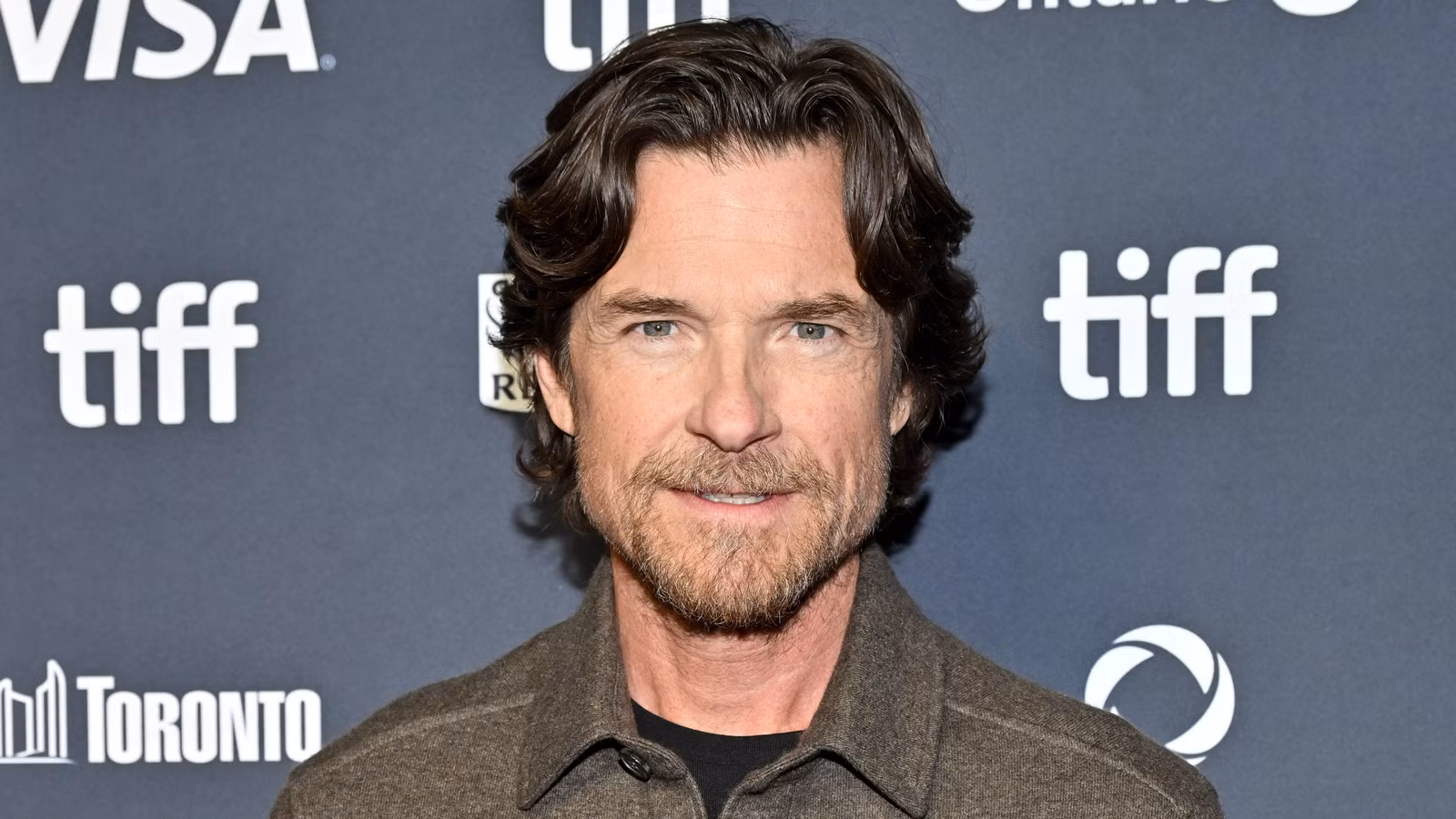 Jason Bateman dirigirá la adaptación de John Grisham dirigida por Tom Holland